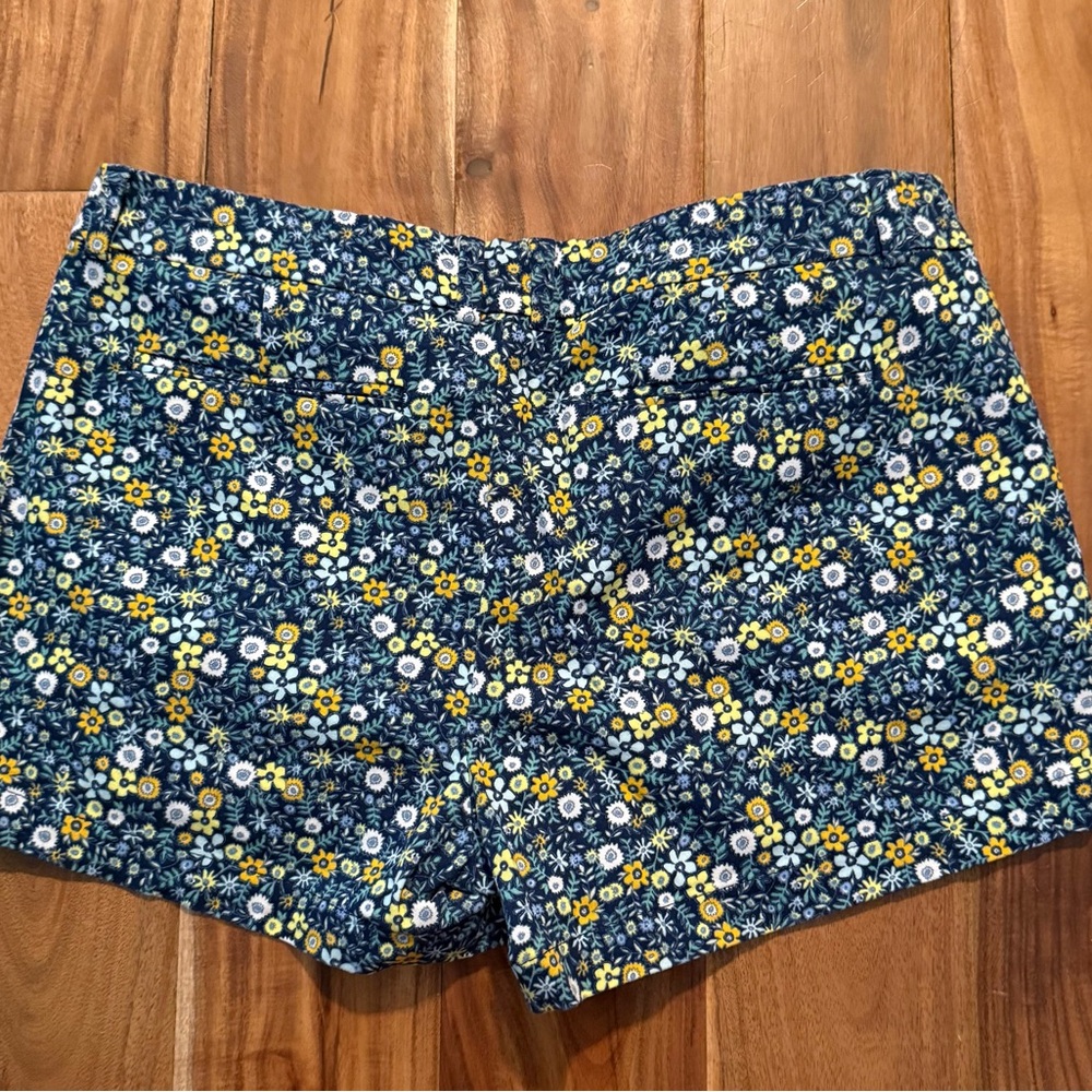 a.n.a High Waist Blue and Yellow Floral Shorts - Picture 2 of 4